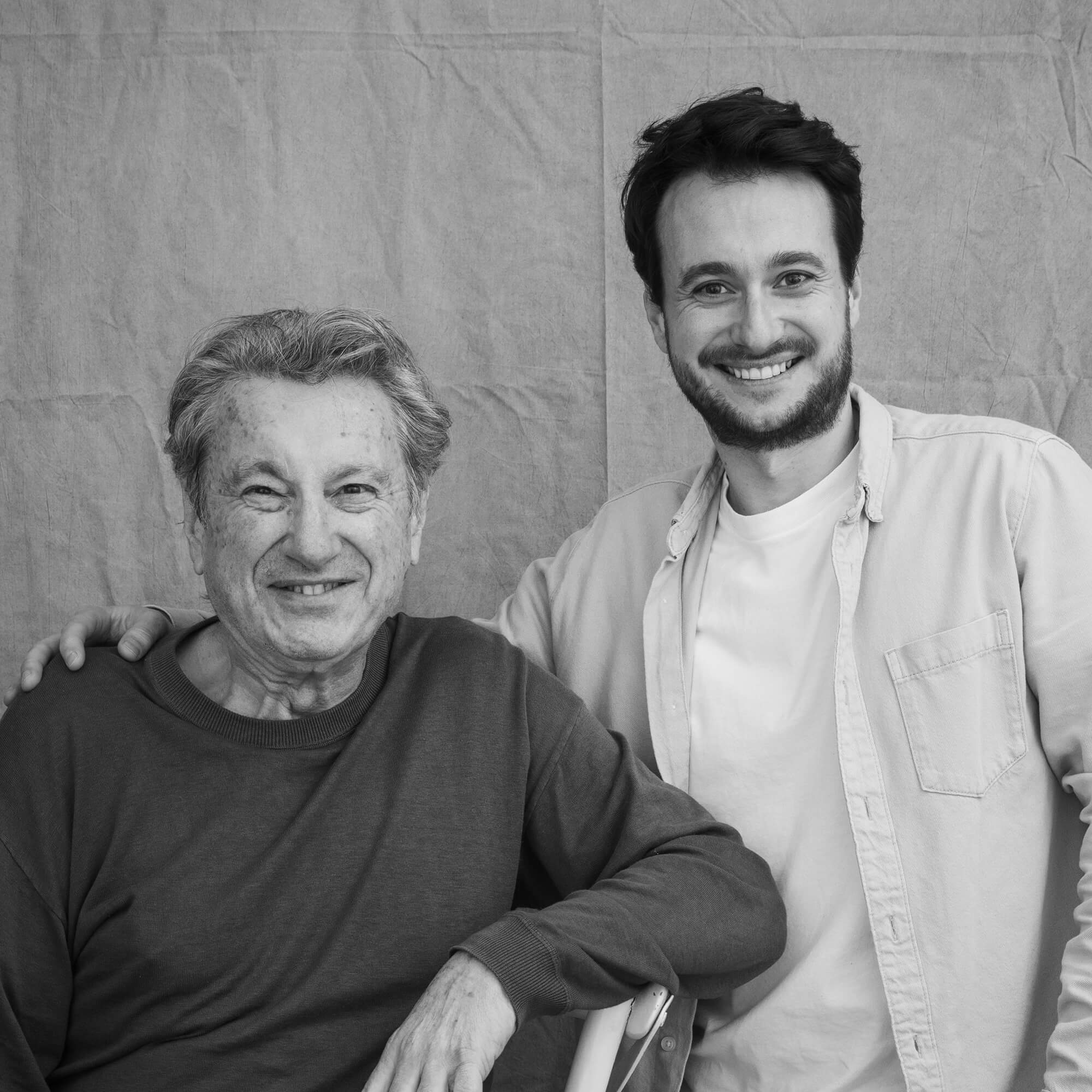 Portrait des fondateurs Charlay Stone, un duo père–fils à l’origine de la marque française de maroquinerie