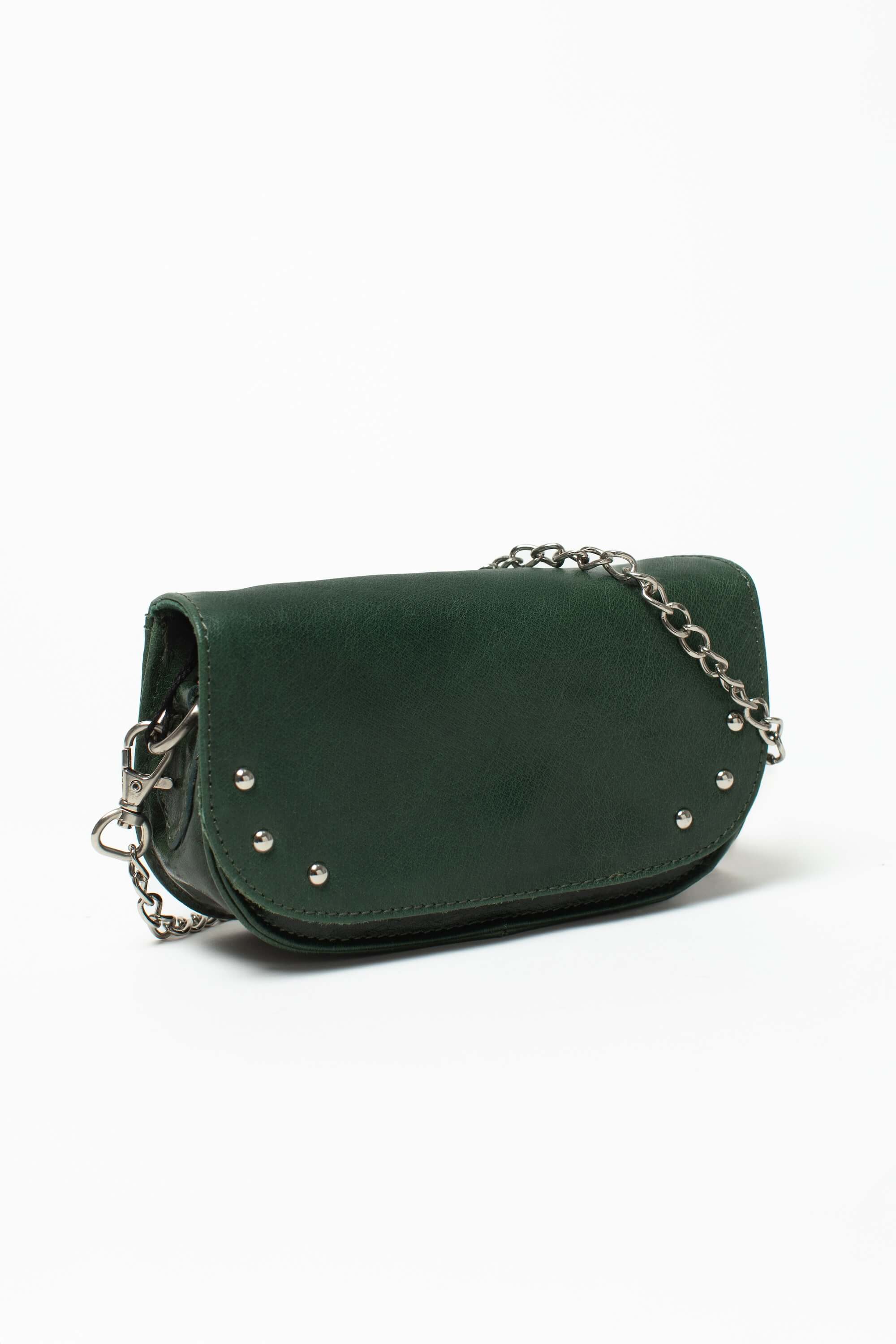 Sac bandoulière Alice Héritage de Charlay Stone en cuir pleine fleur vert patiné à la main.