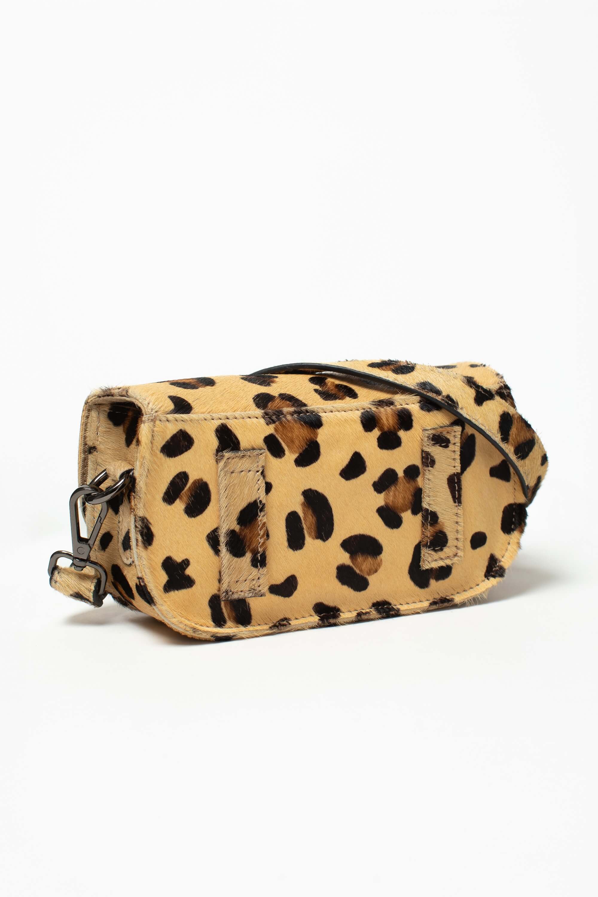 Sac bandoulière Alice Fauve de Charlay Stone en cuir pony animalier imprimé léopard.